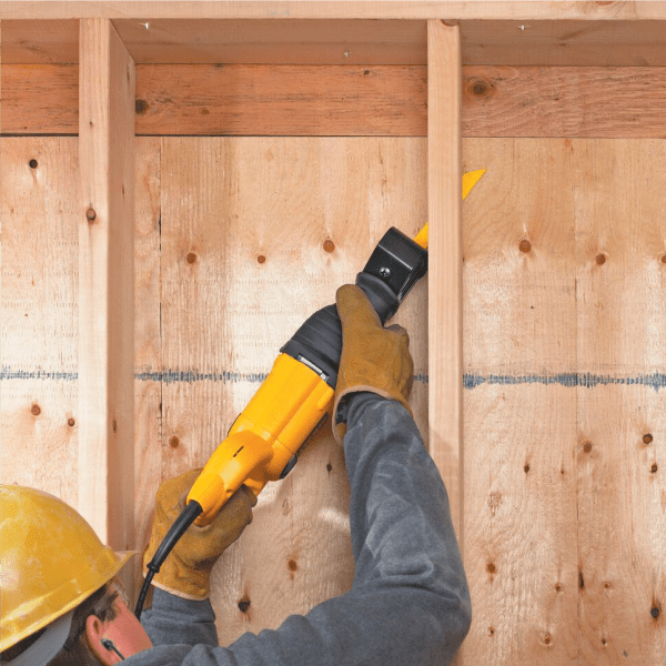 serra_sabre_dw304pk_uso2-min