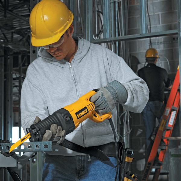 serra_sabre_dw311k_uso3-min